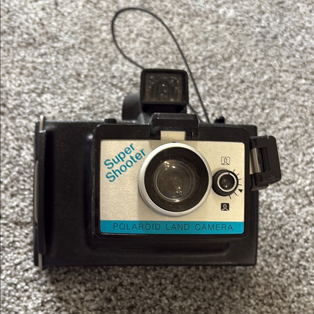 Polaroid Super Shooter Land Camera - Black and Silver